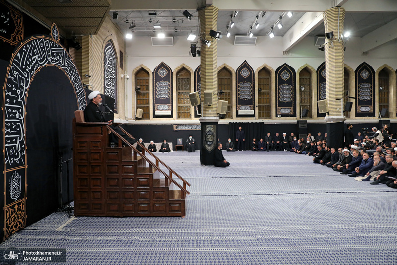 آخرین شب مراسم عزاداری حضرت اباعبدالله الحسین (ع) در حسینیه امام خمینی