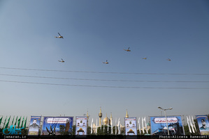 مراسم گرامیداشت روز ارتش جمهوری اسلامی ایران در جوار حرم امام خمینی(س)-1/ رژه