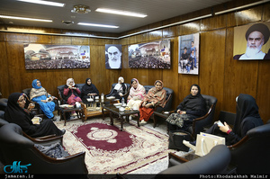 بازدید جمعی از شاعران پاکستانی از جماران