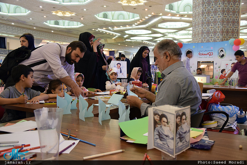 غرفه موسسه تنظیم و نشر آثار امام خمینی(س) در نمایشگاه بین المللی قرآن کریم