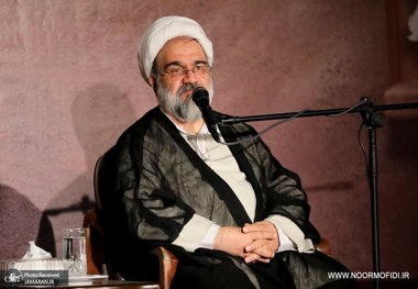 آیت الله مسیح بروجردی، نوه امام: نظام جمهوری اسلامی باید شرایط حضور حداکثری مردم در انتخابات را فراهم کند/ امام مسأله «جمهوری اسلامی» را از روایات استخراج کردند/ ایستادگی در برابر رژیم صهیونیستی شجاعت، قاطعیت و مشورت می‌خواهد