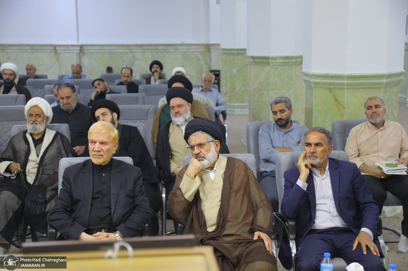 نشست علمی «امام خمینی (س)، حوزه پیشرو و سرآمد و بایسته های فقه کارآمد»