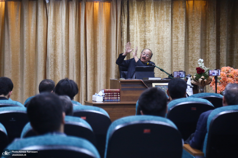 سلسله نشست های دینداری و دین گریزی در ایران امروز / بیژن عبدالکریمی