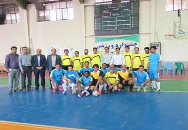 مسابقه فوتسال جام رمضان  درمیناب آغاز شد