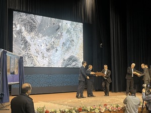 تصاویر پیشرفته‌ترین ماهواره تصویربرداری ایران رونمایی شد + عکس و فیلم