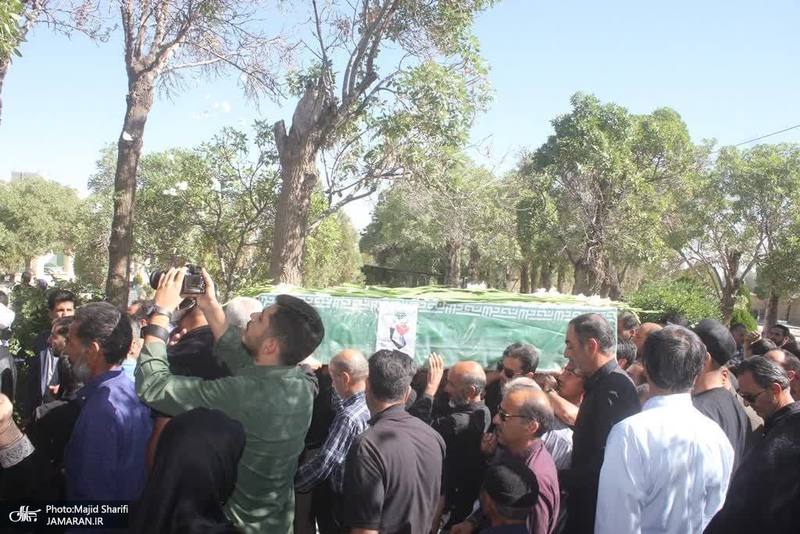 تشییع پیکر مطهر هشت شهید جنایات رژیم صهیونیستی در خمین