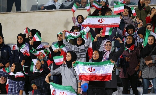 فیفا: در روند حضور بانوان ایرانی در ورزشگاه‌ها پیشرفت‌هایی حاصل شده 
