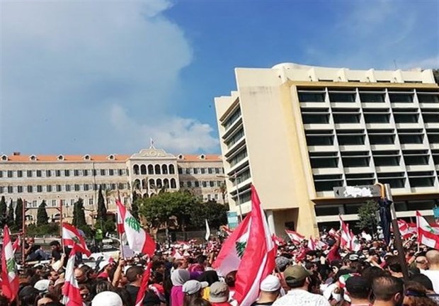 نهمین روز اعتراضات در لبنان/ واکنش ارتش به رفتارهای غیرقانونی برخی تظاهر کنندگان