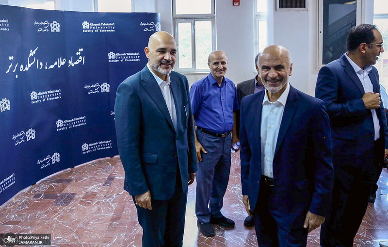 شب بزرگداشت «فرشاد مومنی»