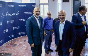 شب بزرگداشت «فرشاد مومنی»