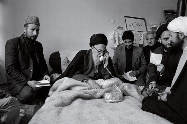 اسنادی از ارتباط آیت الله شریعتمداری با ساواک