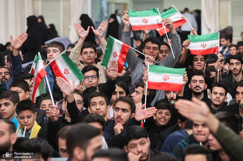 دیدار دانش‌آموزان و دانشجویان با رهبر معظم انقلاب