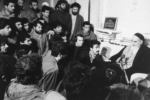 امام خمینی : من خودم ورزشکار نیستم اما ورزشکارها را دوست دارم