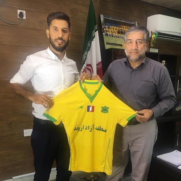 کعبی قرارداد خود را با نفت آبادان تمدید کرد+عکس
