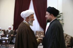 حاشیه تجدید میثاق اعضای مجلس خبرگان رهبری با آرمان‌های امام خمینی(س)؛