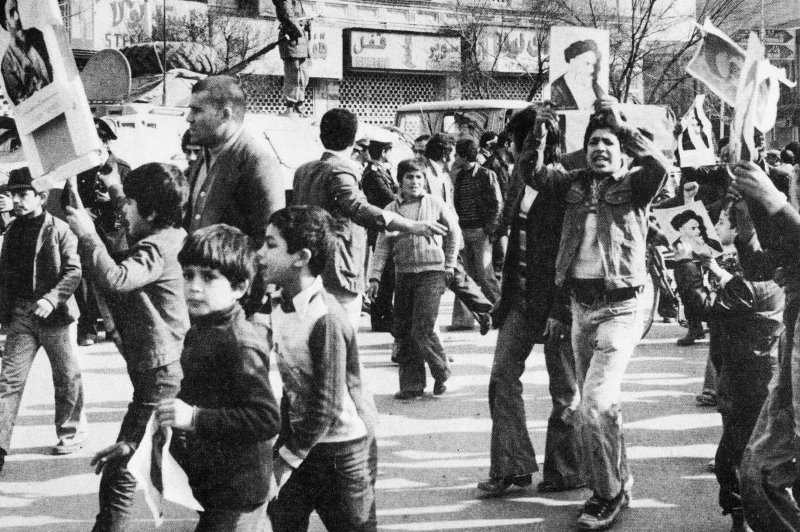 روایت موسوی تبریزی از تدبیری که حکومت نظامی را شکست داد