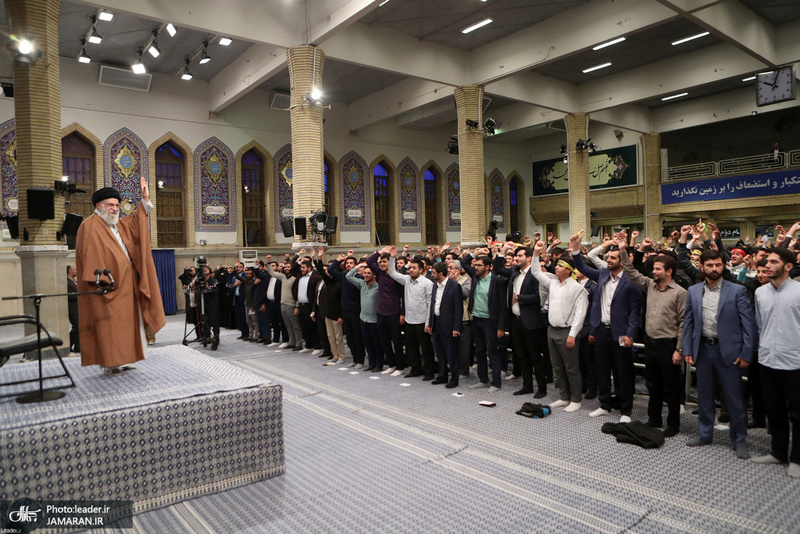 دیدار هزاران نفر از دانشجویان و دانش‌آموزان با رهبر معظم انقلاب