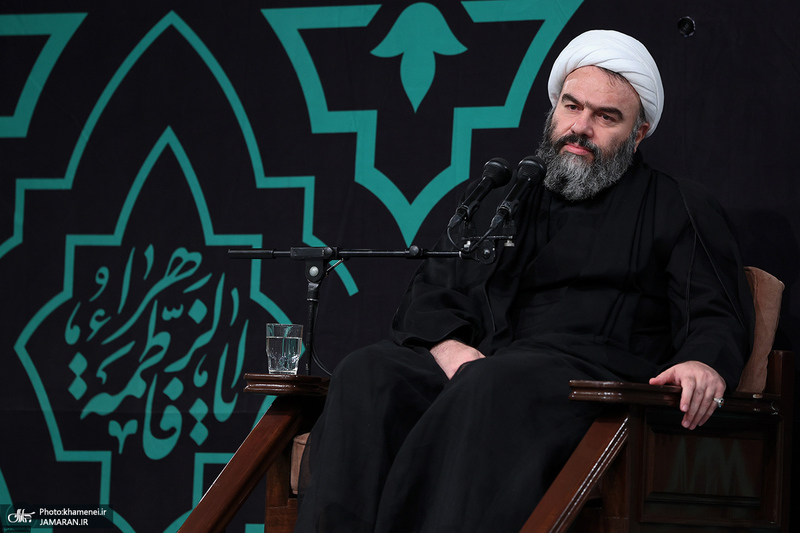 اولین شب مراسم عزاداری حضرت فاطمه‌زهرا (س) در حسینیه امام خمینی