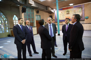 بازدید رئیس سازمان بازرسی کشور آذربایجان از بیت امام خمینی (س) در جماران 