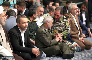 دیدار مسئولان نظام و مهمانان کنفرانس وحدت اسلامی با رهبر معظم انقلاب