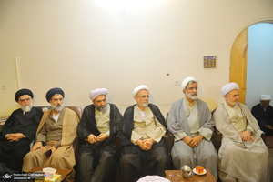 نشست علمی با موضوع  امام خمینی(ره) نهضت و نظام اسلامی