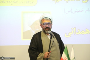 نشست علمی «جایگاه تراث روایی در مبانی مکتب قم» در نمایشگاه حضور صد ساله خورشید
