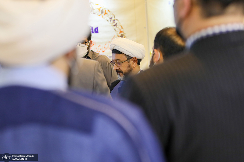 بازدید رئیس مؤسسه تنظیم و نشر آثار امام خمینی (س) از نمایشگاه قرآن