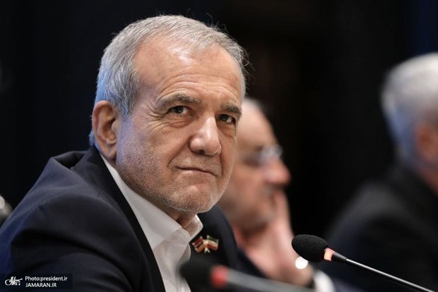 ابراز علاقه دختر ارمنستانی که زبان فارسی یاد گرفته: عاشق رئیس‌جمهور ایران هستم! + فیلم 