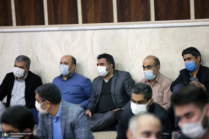 مراسم سالروز میلاد حضرت زهرا(س) و امام خمینی(ره) در موسسه تنظیم و نشر آثار امام(ره)