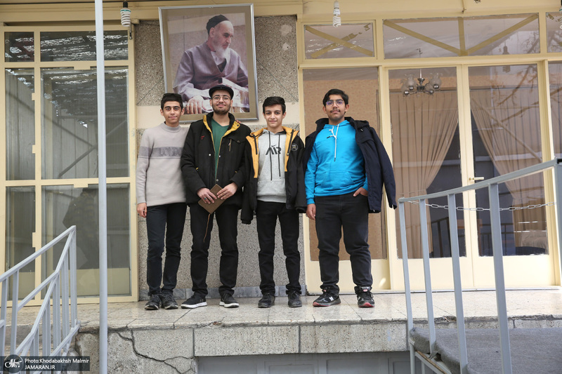 بازدید اقشار مختلف مردم از بیت امام خمینی (س) در جماران- 7