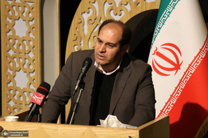 نشست مدیران و اعضای شورای ادارای استان مرکزی در بیت تاریخی امام خمینی (س)