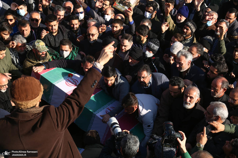 تشییع پیکر شهدای مدافع حرم در شهرک شهید محلاتی