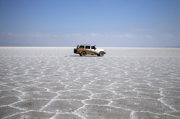 ۲۰ میلیارد دلار ارزش منابع معدنی دریاچه نمک قم است