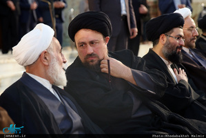 مراسم احیاء شب بیست و یکم ماه مبارک رمضان درحرم مطهر امام خمینی (س) 