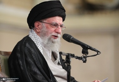 توییت عبری صفحۀ رهبر انقلاب + عکس