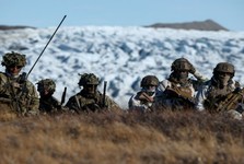 گاردین: پس از کنار زدن مادورو، ترامپ به‌دنبال تصاحب گرینلند؛ تنش تازه میان آمریکا، دانمارک و ناتو