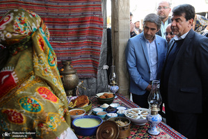 جشنواره اقوام ایرانی به مناسبت هفته وحدت در منطقه 22 