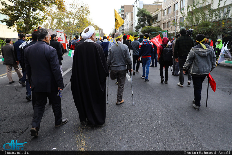 راهپیمایی باشکوه 13 آبان-1