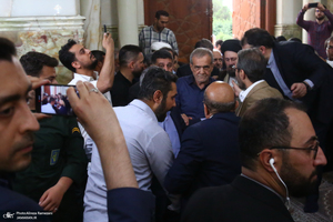 تجدید میثاق مسعود پزشکیان رئیس جمهور منتخب، با آرمان های حضرت امام خمینی (س) -3