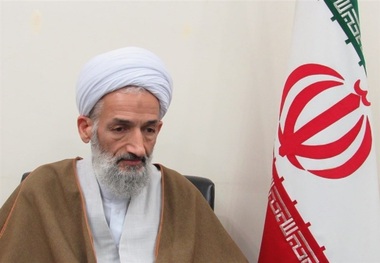نماینده ولی فقیه در مازندران: یک نان را 90 میلیون نفری خواهیم خورد ولی زیربار ذلت آمریکا و همفکرانش نخواهیم رفت