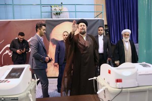 حضور سید حسن خمینی در دور دوم انتخابات مجلس شورای اسلامی