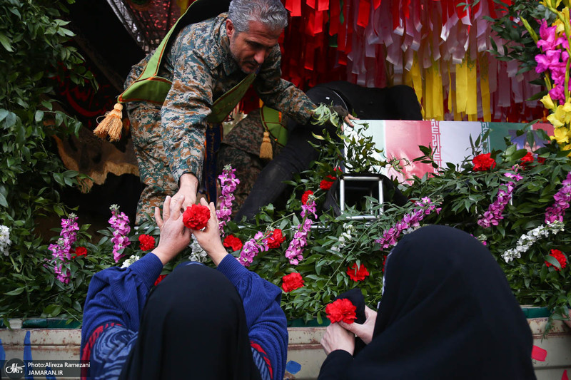 تشییع پیکر شهدای مدافع حرم در شهرک شهید محلاتی