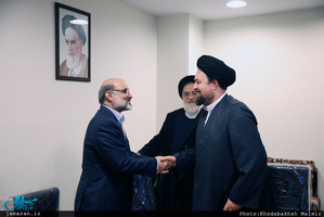 حاشیه های تجدید میثاق رئیس جمهور و هیات دولت با آرمان حضرت امام(س)