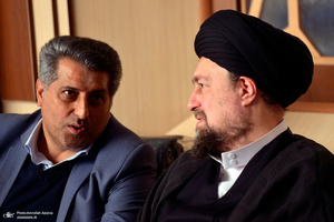 آیین افتتاح کافه کتاب کانون فرهنگی-تربیتی آفتاب با حضور سید حسن خمینی