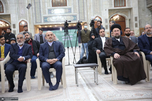 تجدید میثاق رئیس و جمعی از مدیران سازمان صداوسیما با آرمان‌های امام خمینی(س)-2