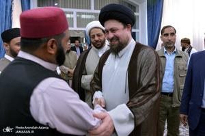 دیدار جمعی از علمای شیعه و سنی با سید حسن خمینی