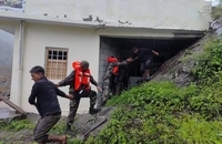 سیل ناگهانی در شمال هند با ده‌ها کشته و زخمی (3)