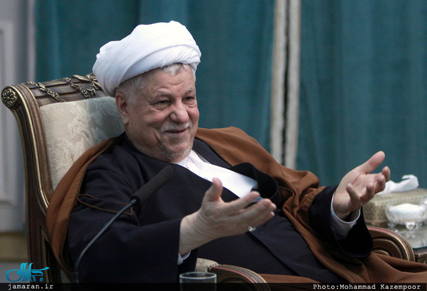 «مرد بحران‌ها»، کتاب جدید خاطرات آیت‌الله هاشمی منتشر شد