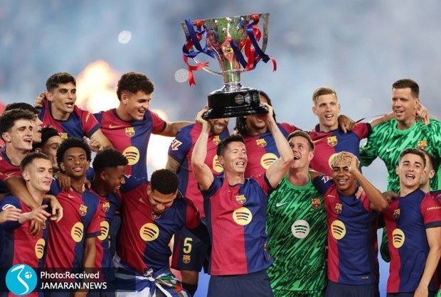 مراسم اهدای جام قهرمانی بیست و هشتم بارسلونا در لالیگا+عکس و ویدیو