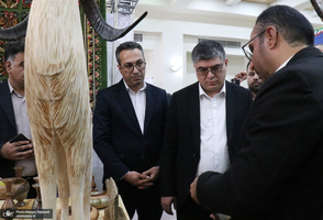 بازدید سفیر ازبکستان در ایران از بیت تاریخی امام در خمین